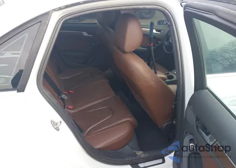 2013 Audi A4 2.0T Premium z USA, uszkodzony, nr VIN WAUFFAFLXDN049132